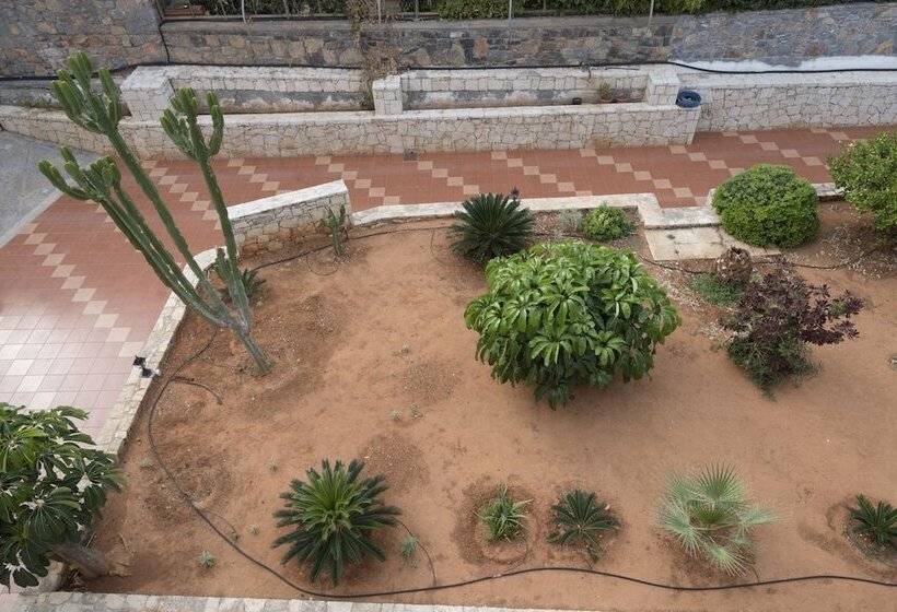 Hôtel Sunset Studios & Apartments By Estia