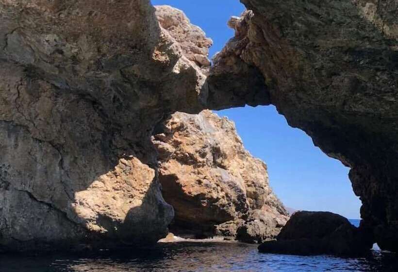 Hotel Triton Authentic Cretan