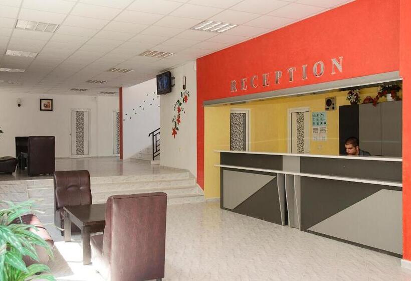 호텔 Zdravets   Free Parking