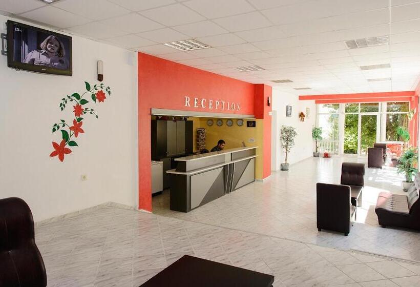 호텔 Zdravets   Free Parking