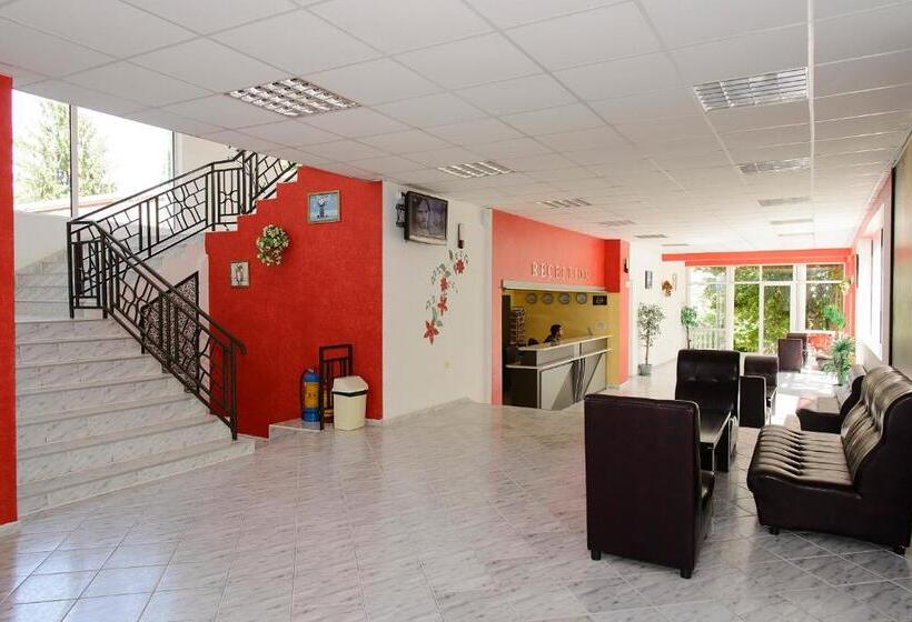 호텔 Zdravets   Free Parking