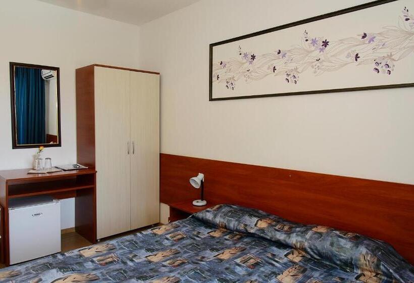 호텔 Zdravets   Free Parking