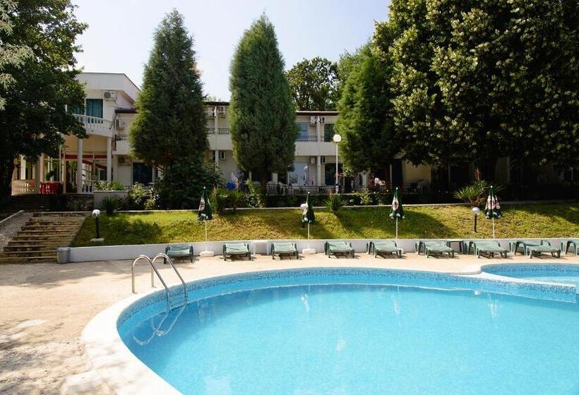 호텔 Zdravets   Free Parking