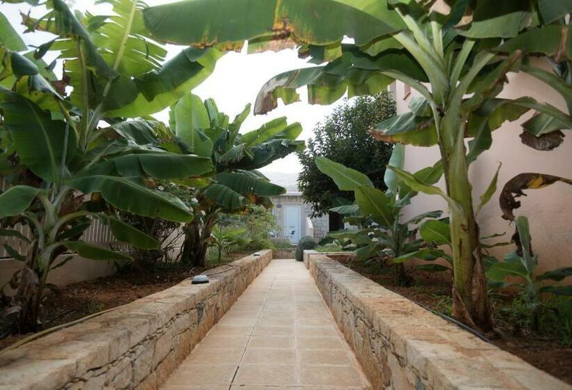 Hôtel Sunset Studios & Apartments By Estia