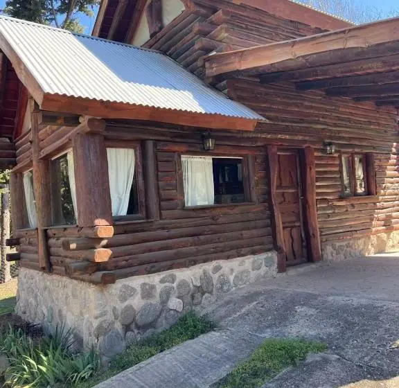 Retkeilymaja Cabañas Fénix De Los Reartes