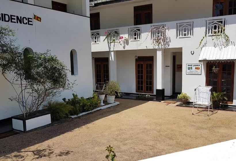 فندق صغير Swelanka Residence
