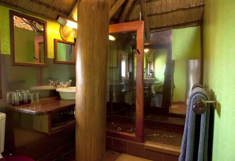 تختخواب و صبحانه Stiltz Guest House