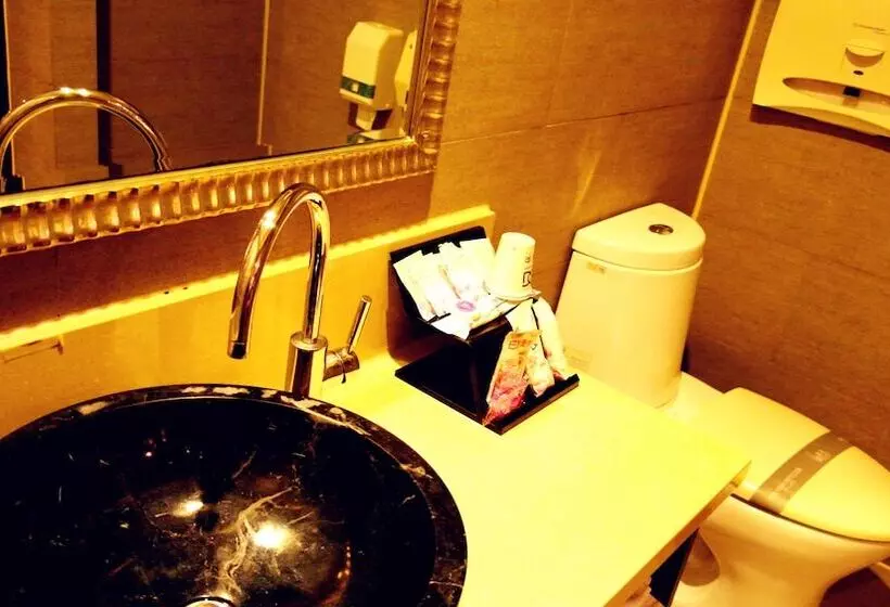 Discovery Motel  Tucheng