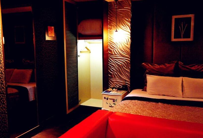 Discovery Motel Tucheng