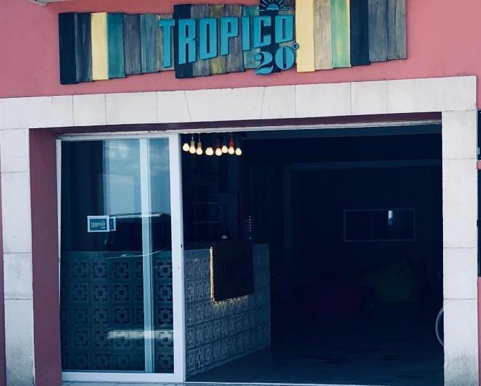 Hostel Tropico 20º Oceanfront
