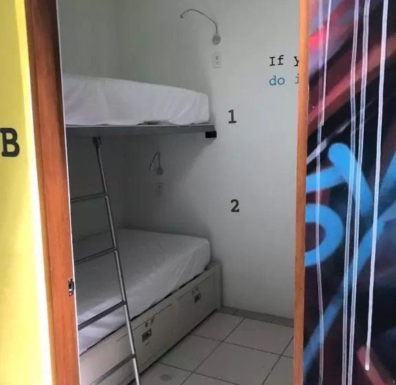 Hostel Tropico 20º Oceanfront