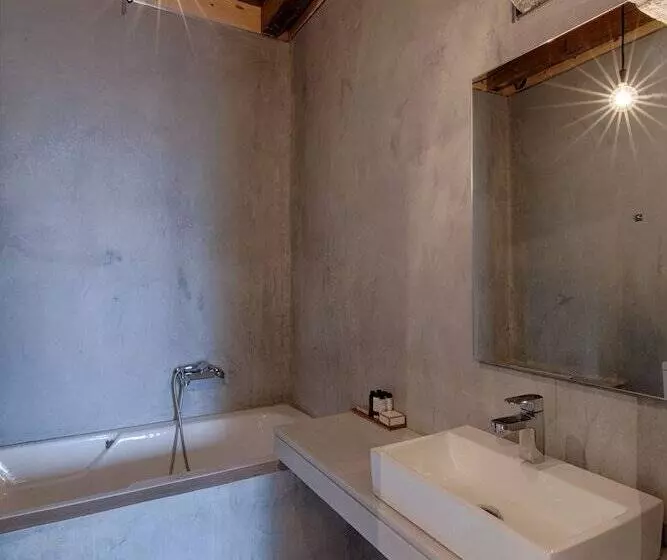 ホテル Aegila Boutique