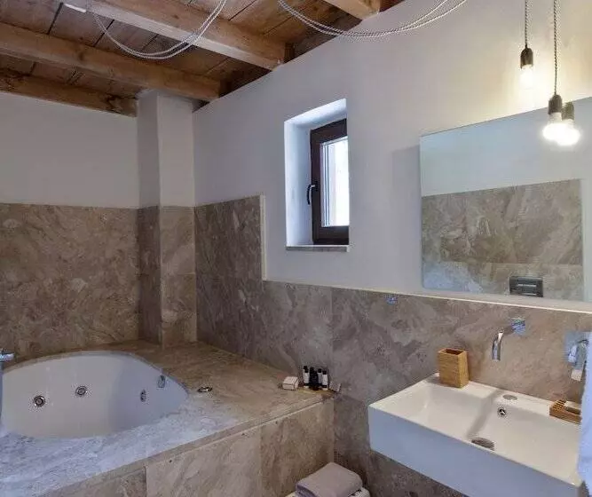 ホテル Aegila Boutique