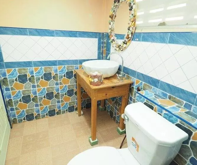 Hotelli Baan Suanjarean Resort