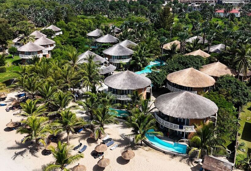 هتل Balafon Beach Resort