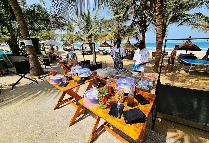هتل Balafon Beach Resort