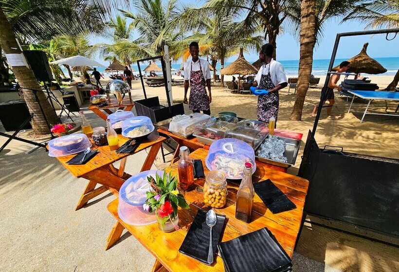 هتل Balafon Beach Resort