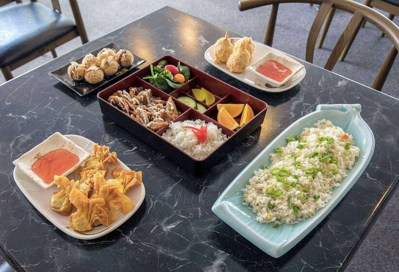 Отель Comfort Inn North Brisbane