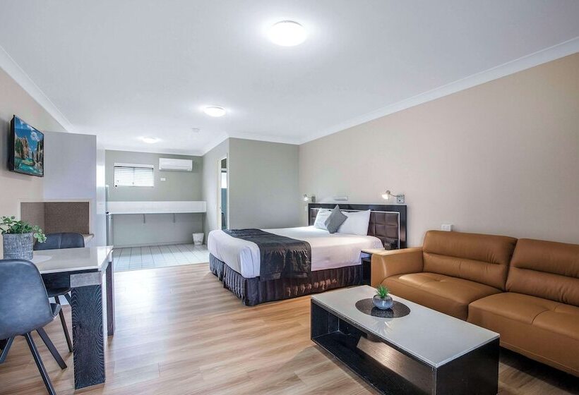 Отель Comfort Inn North Brisbane