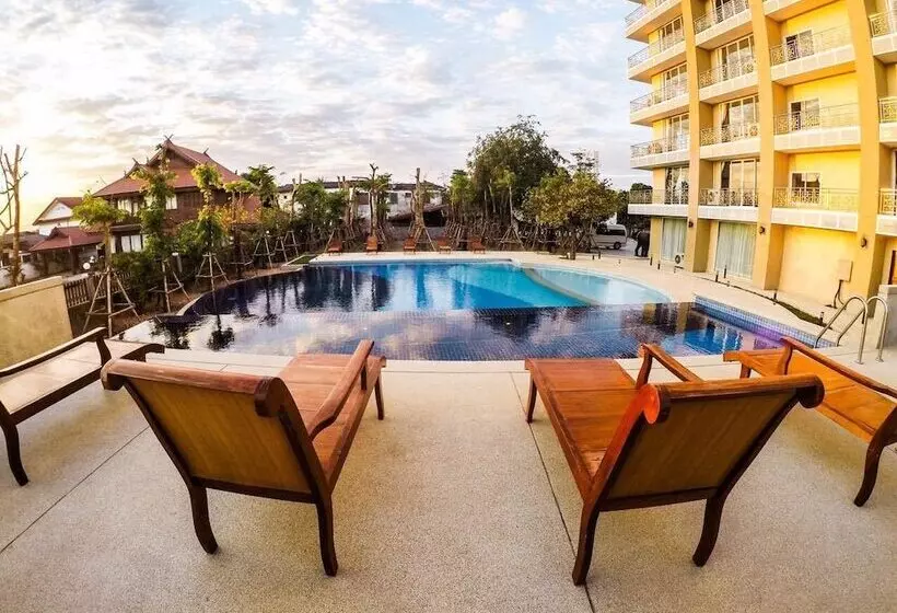 ホテル Continental Plaza Vientiane