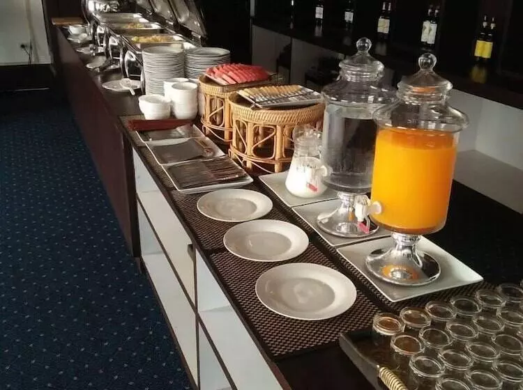 ホテル Continental Plaza Vientiane