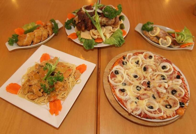 Coucou Bar Hotel And Restaurant