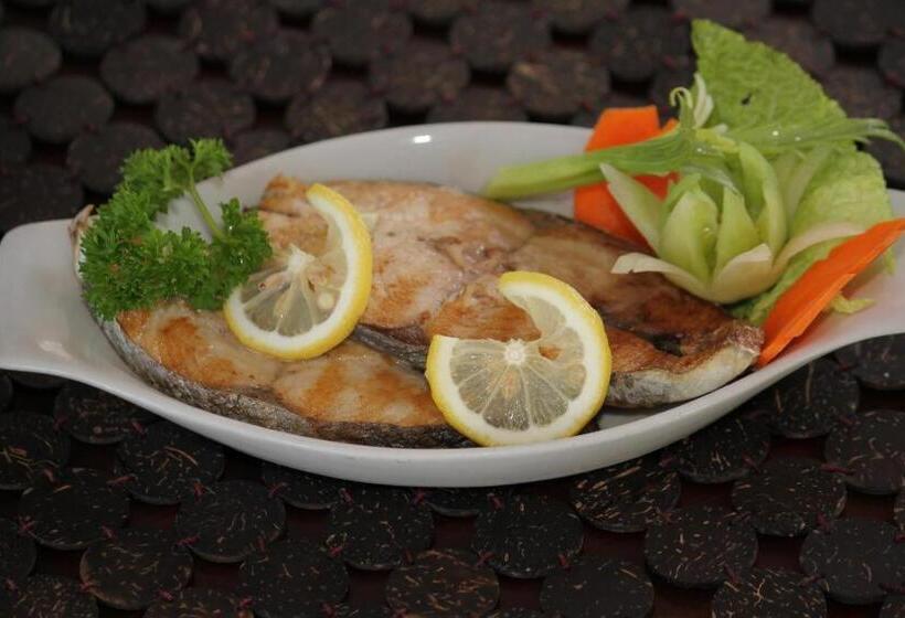 Coucou Bar Hotel And Restaurant