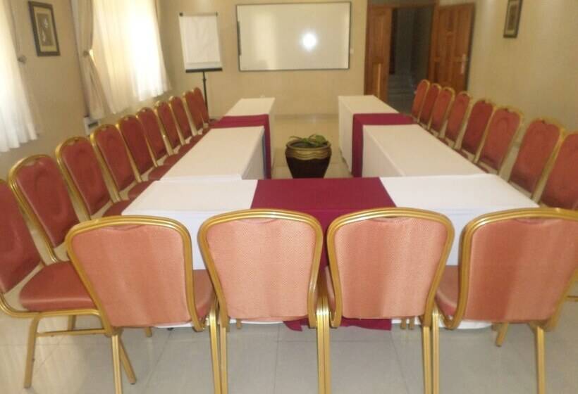 هتل Elevate Suites