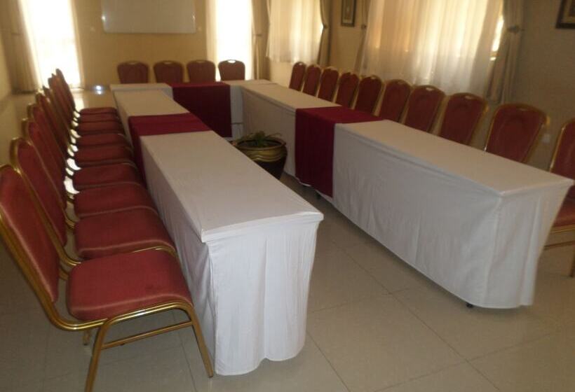 هتل Elevate Suites