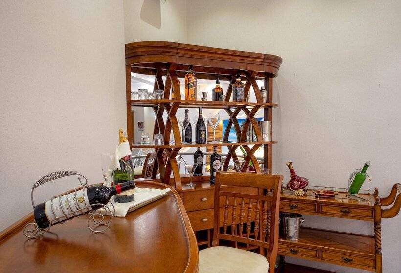 هتل Elevate Suites