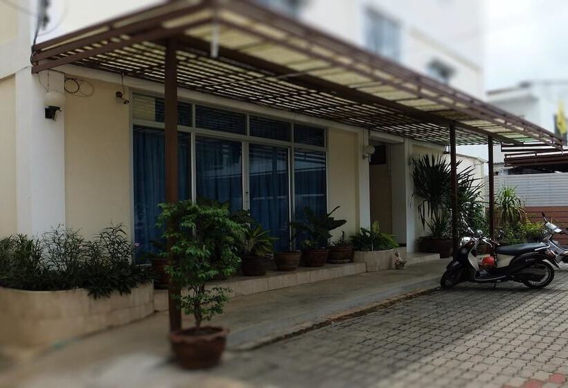 Отель Mileplace