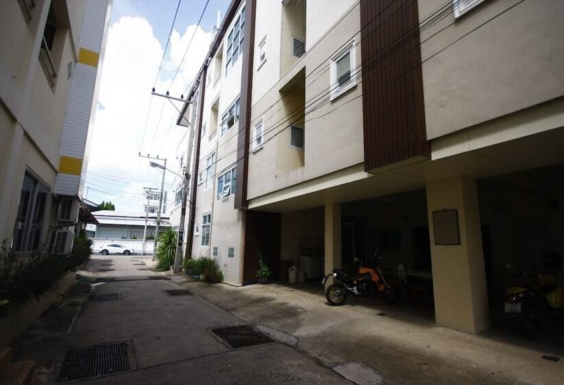 Отель Mileplace