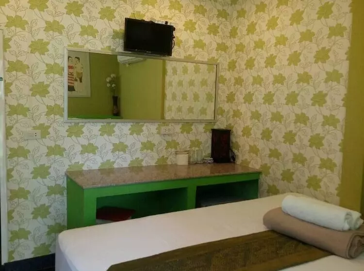 ホテル Paifha Beach Resort