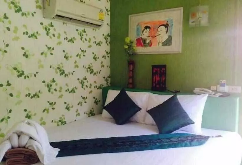 ホテル Paifha Beach Resort