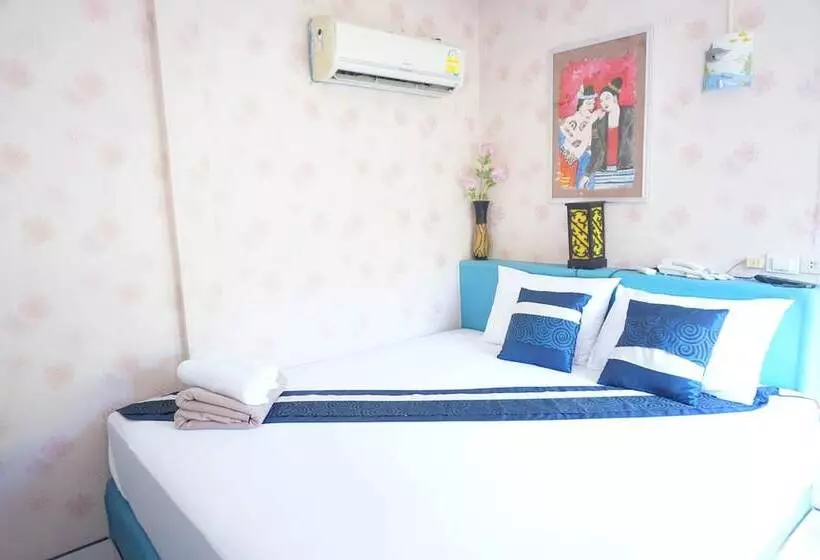 ホテル Paifha Beach Resort