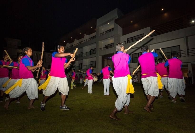 هتل Park Safari Resort