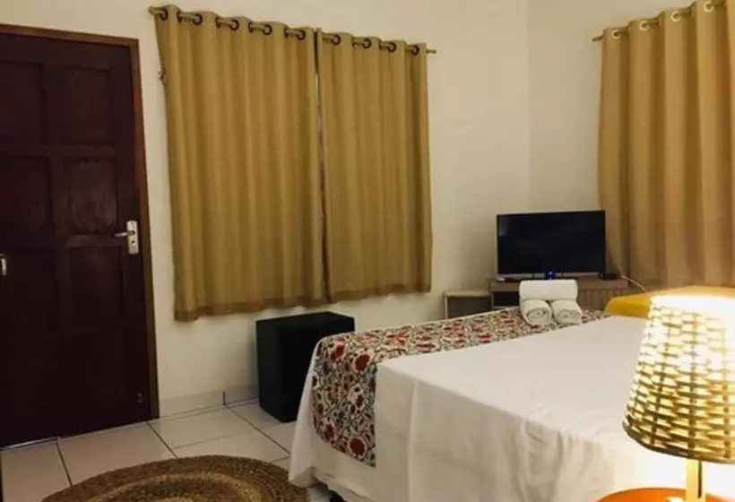 Hotelli Pousada Ello