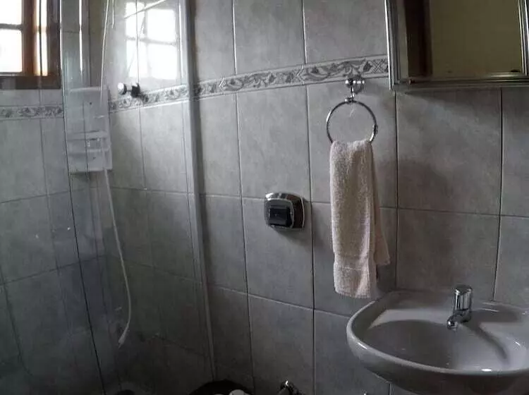 ホテル Pousada Helebastian