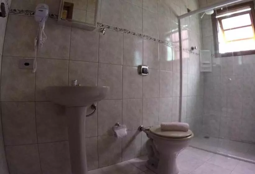 ホテル Pousada Helebastian