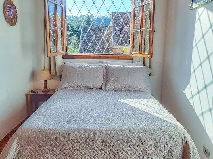 ホテル Pousada Helebastian