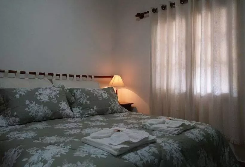 ホテル Pousada Helebastian