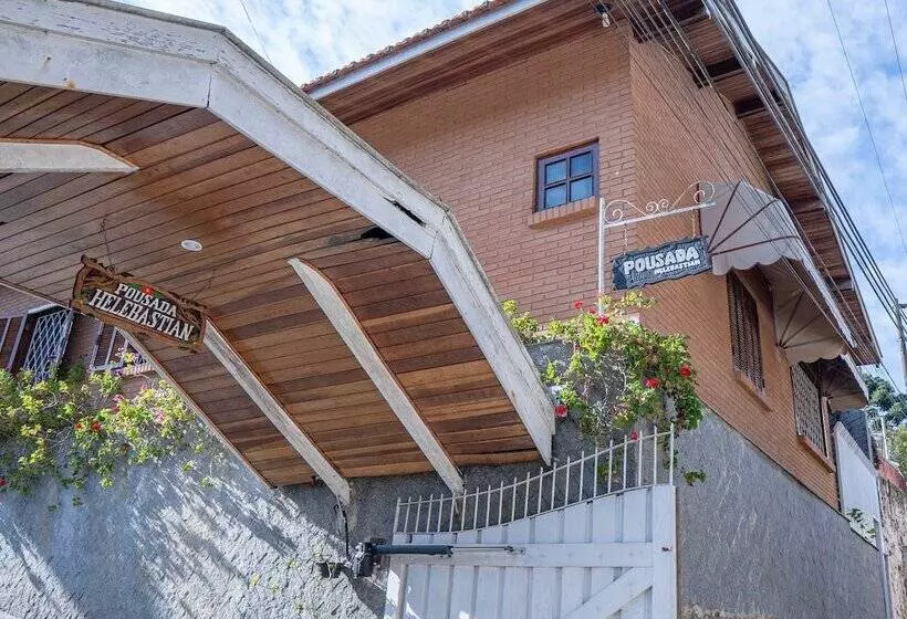 ホテル Pousada Helebastian
