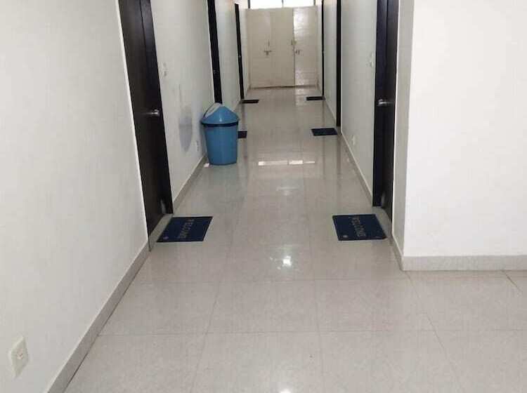 هتل Shree Vallabh