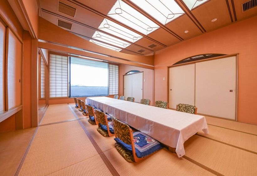 酒店 Spring Golf & Art Resort Awaji