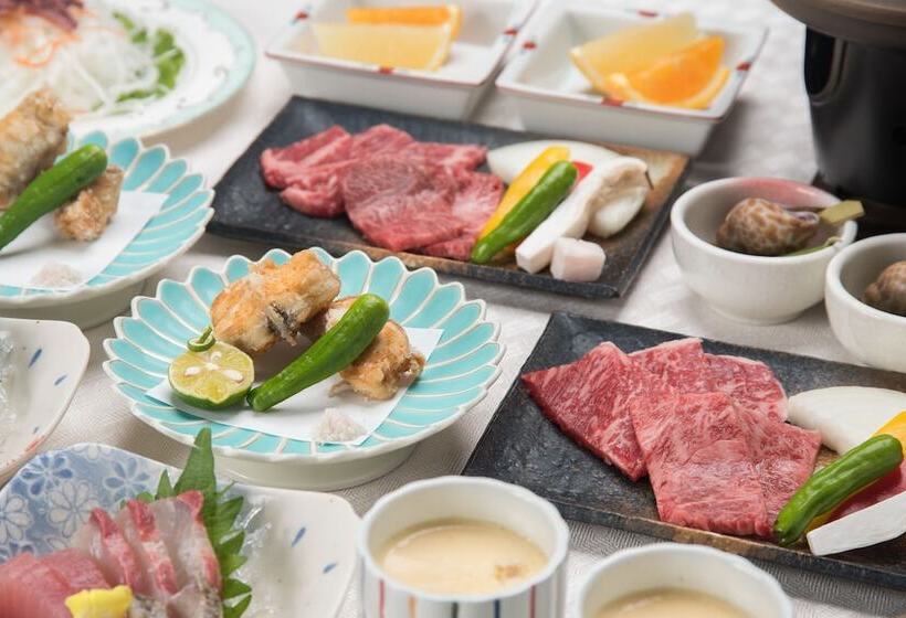 酒店 Spring Golf & Art Resort Awaji