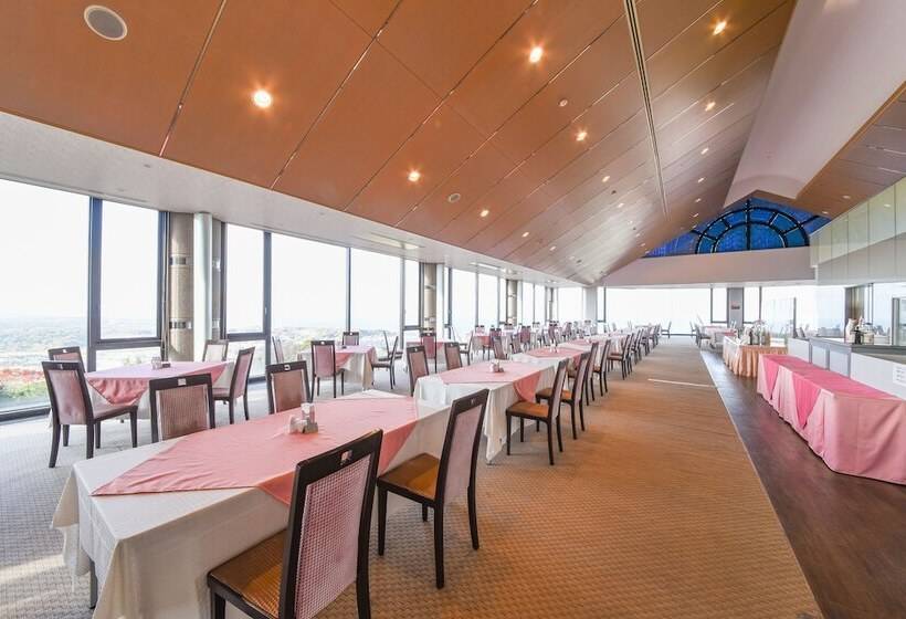 酒店 Spring Golf & Art Resort Awaji