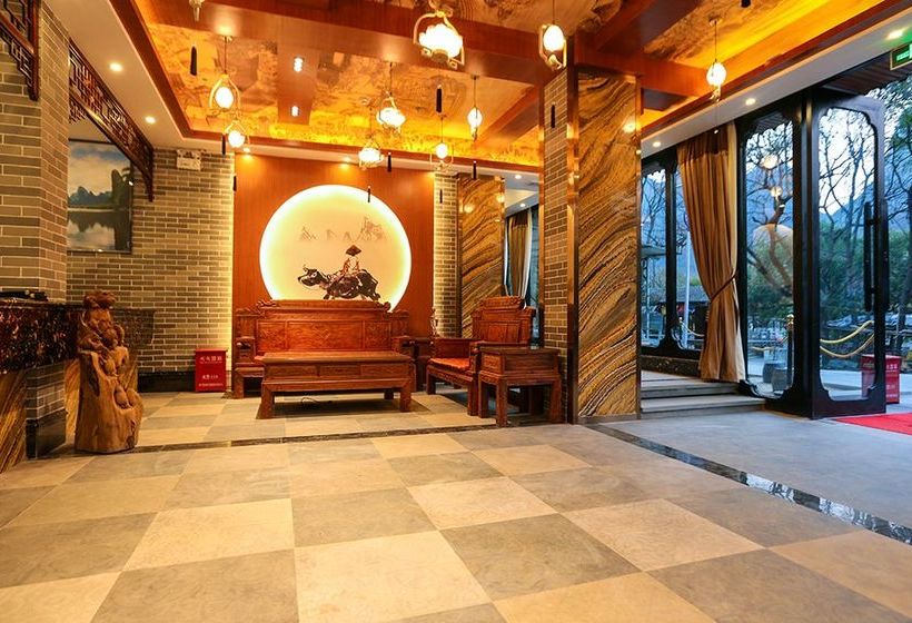 Otel Yangshuo Longting