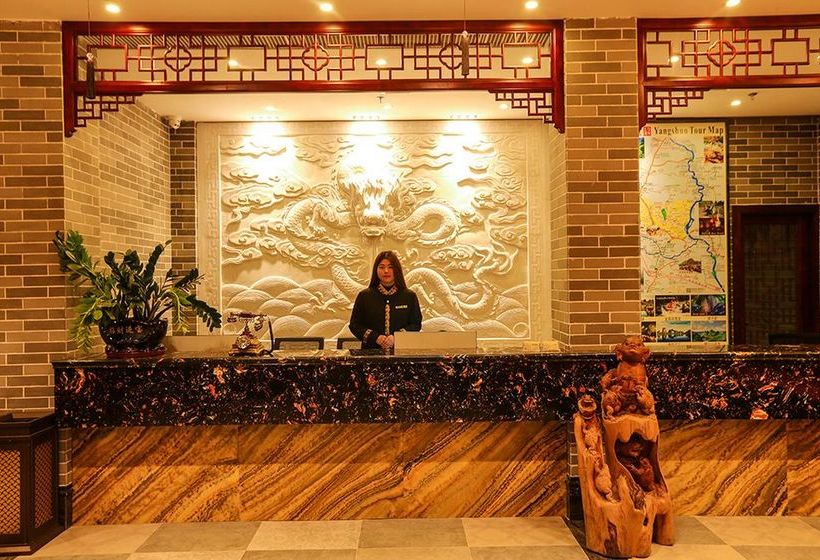 Otel Yangshuo Longting