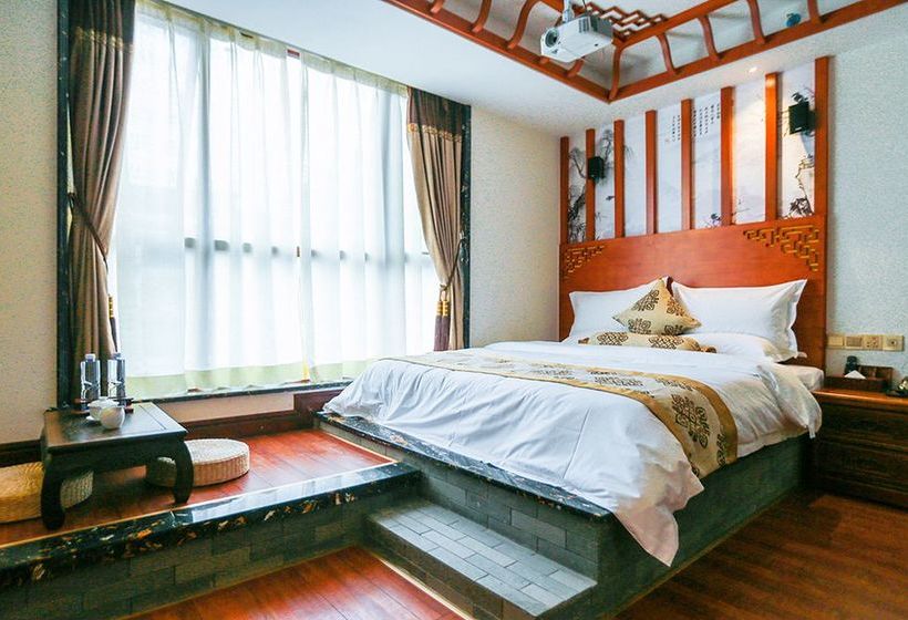 Otel Yangshuo Longting