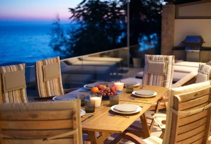 Infinity Beach House In Kefalonia